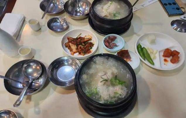 고궁-삼계탕