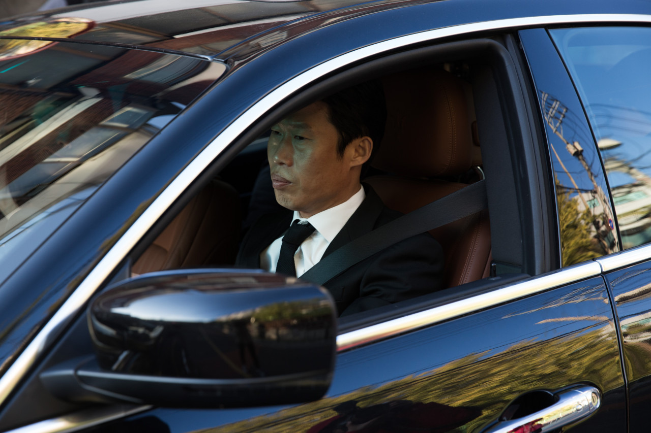 기억을 잃고 진짜를 만나다, 바뀐 운명이 만든 삶의 역설, 결국 남는 건 진심 — 영화 '럭키'