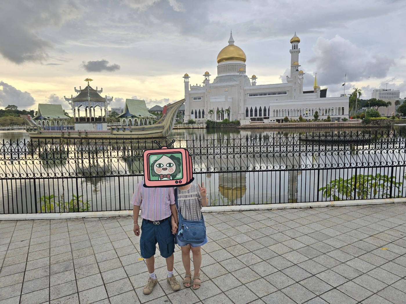 오마르알리사이푸틴 모스크 이미지