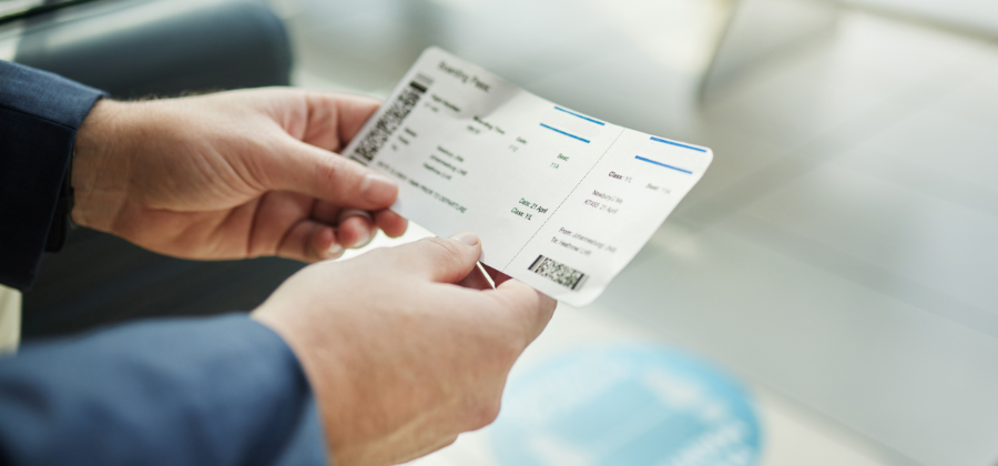 항공예약을 했는데 다른 사람 이름으로 변경 가능한가요?