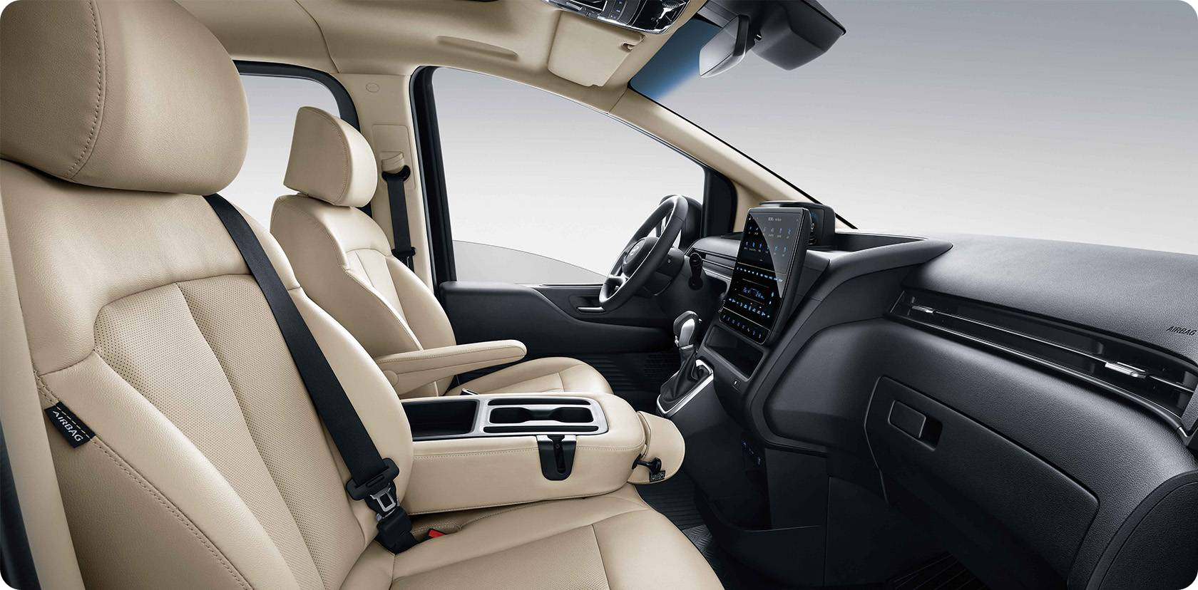 2024 스타리아 하이브리드 블랙 베이지 투톤 / 인조가죽 시트