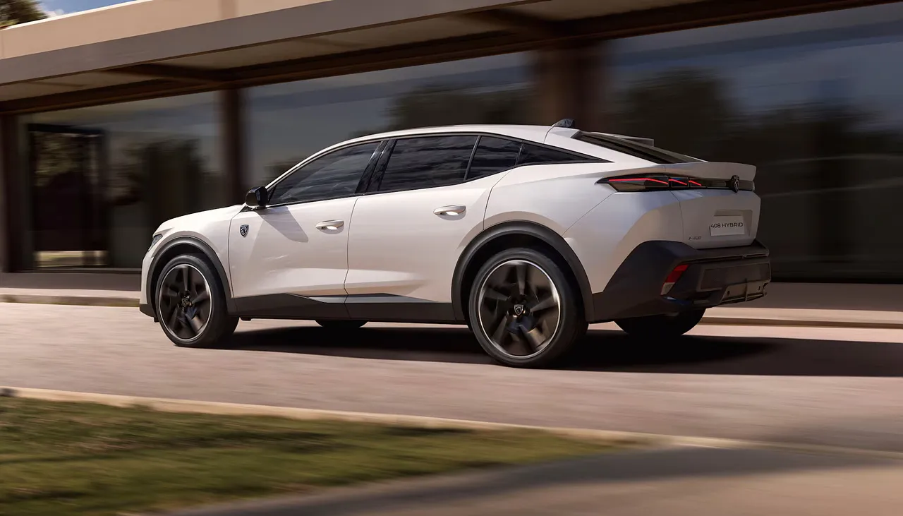 푸조 408 차량 정보 이미지