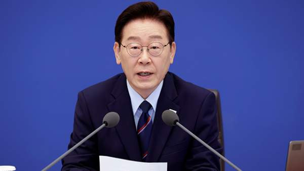 이 대통령 긴축재정론은 함정 지금은 소비가 미덕 적극 재정론 총정리