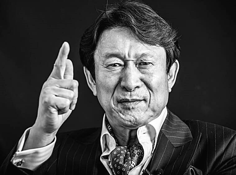 배우-김응수