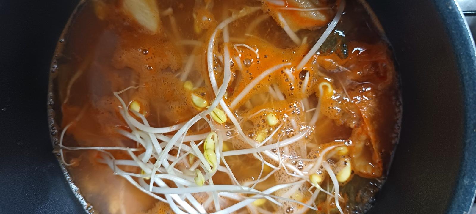 콩나물도 같이 넣어 주기