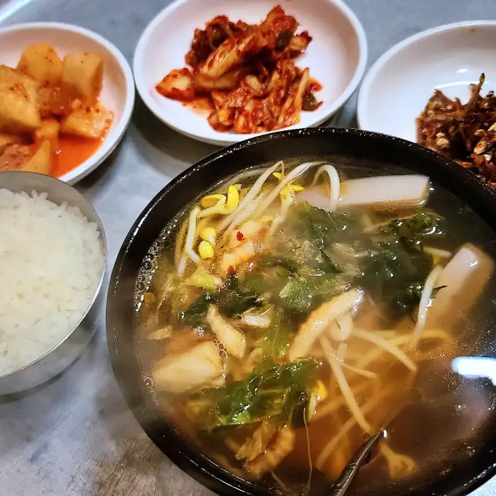 생방송 오늘저녁 경주 팔우정 해장국거리 경주식 묵해장국 모자반 해장국 맛집