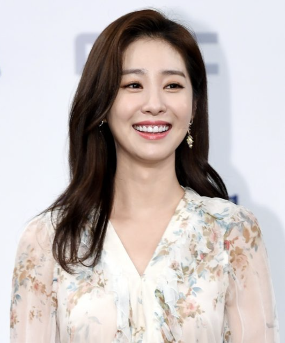 박연경 미소