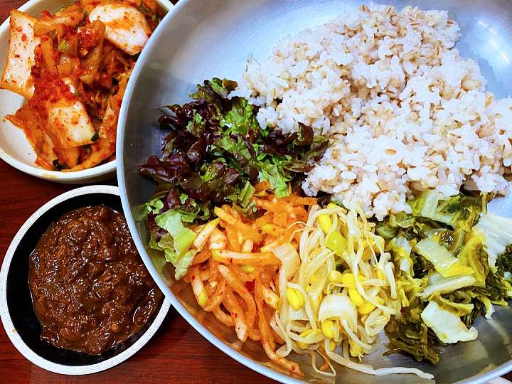 생방송오늘저녁 낭만시장 중앙시장 춘천 들깨 칼국수 옹심이 뽀글장 보리밥 비빔밥 맛집 추천