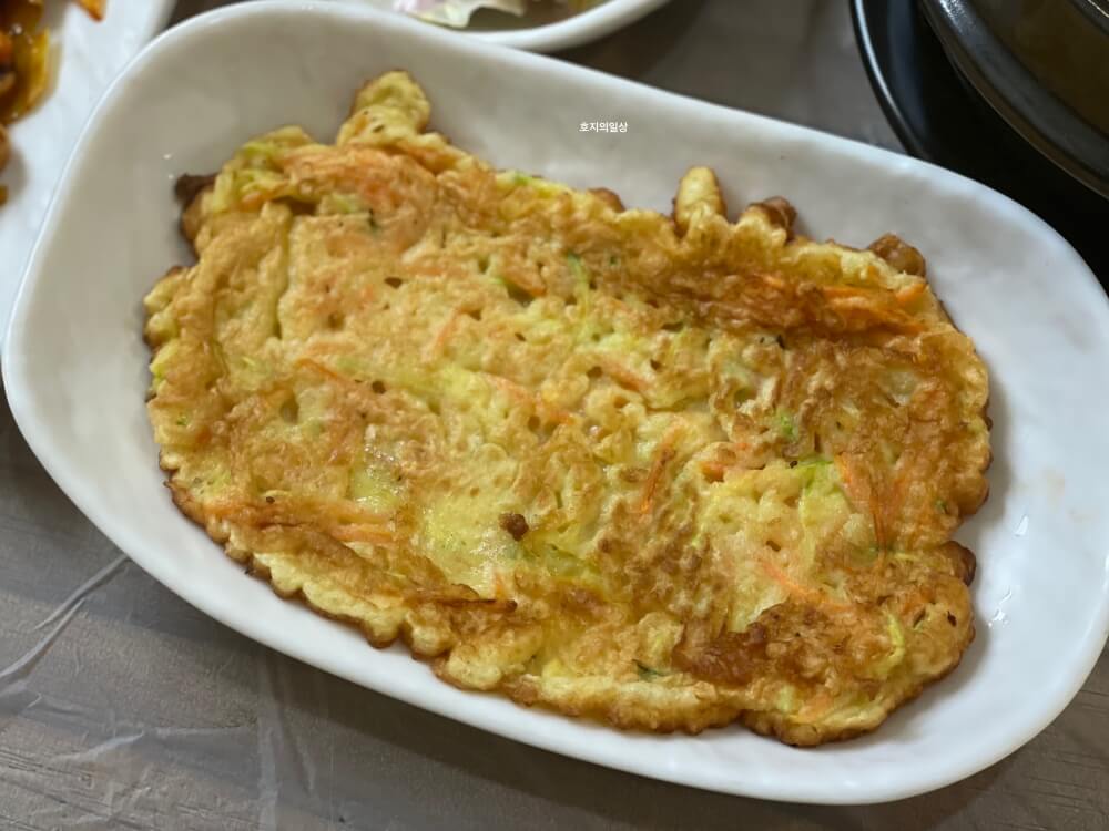 홍천 서석면 로컬 현지 맛집 응골가든 - 야채 부침개