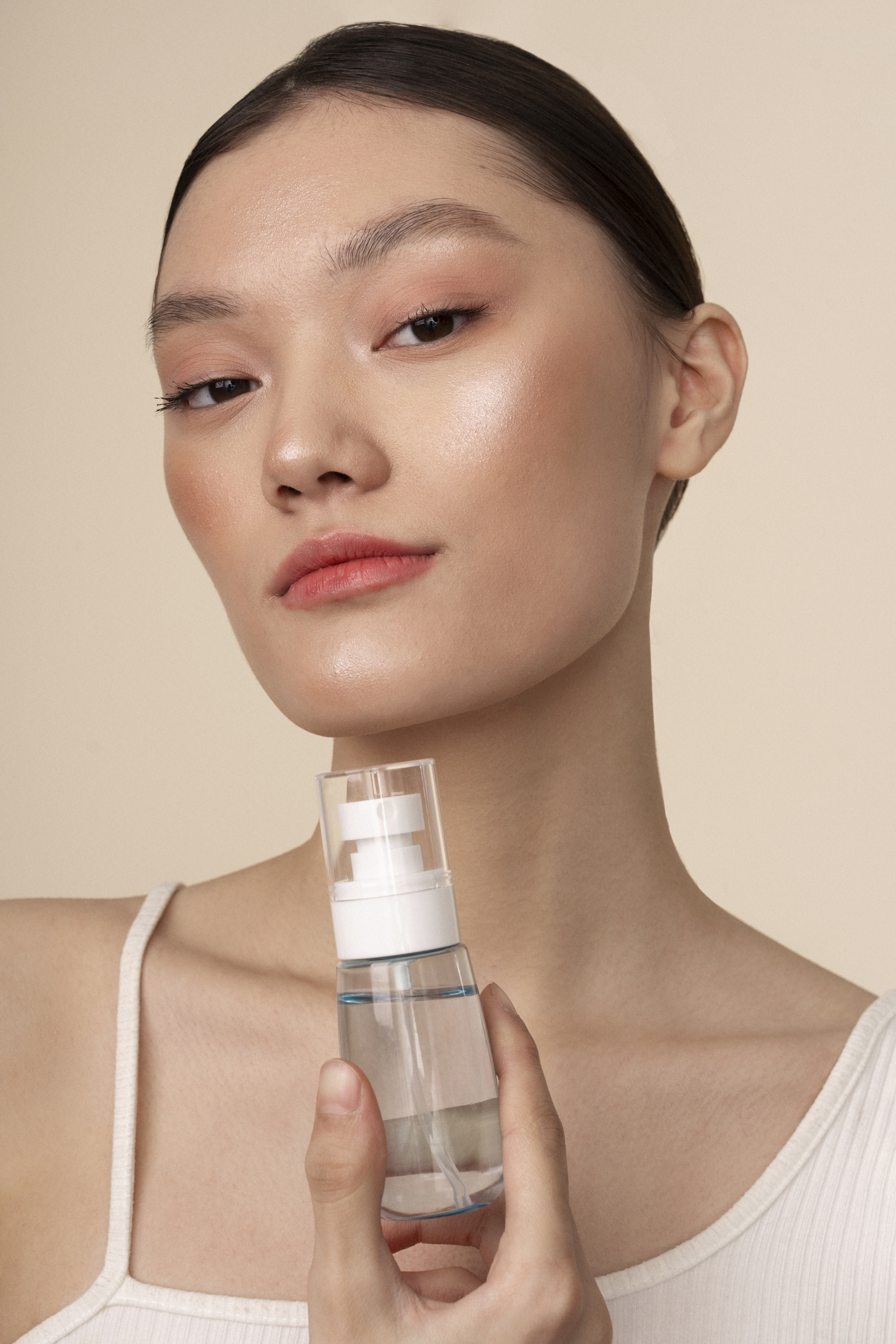 K-뷰티 제품의 성분 트렌드 (진정, 미백, 장벽, 광채)