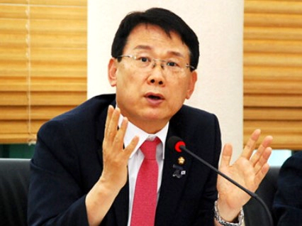 최경환 무소속 출마 배경 여론조사 상황 