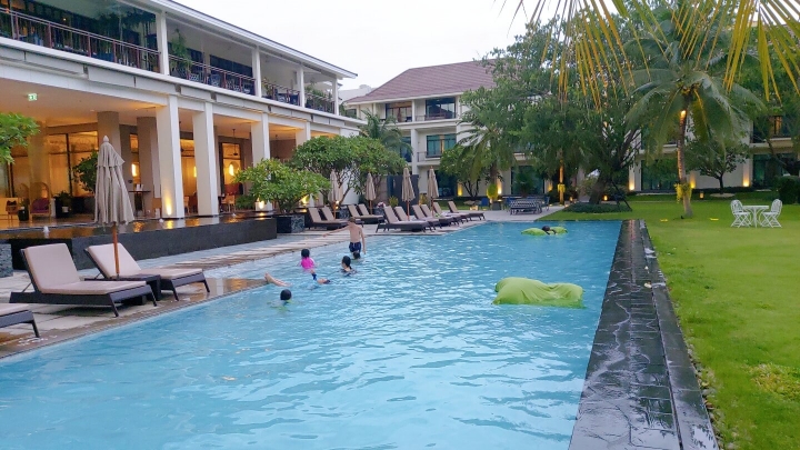 방콕호텔추천유사톤호텔수영장