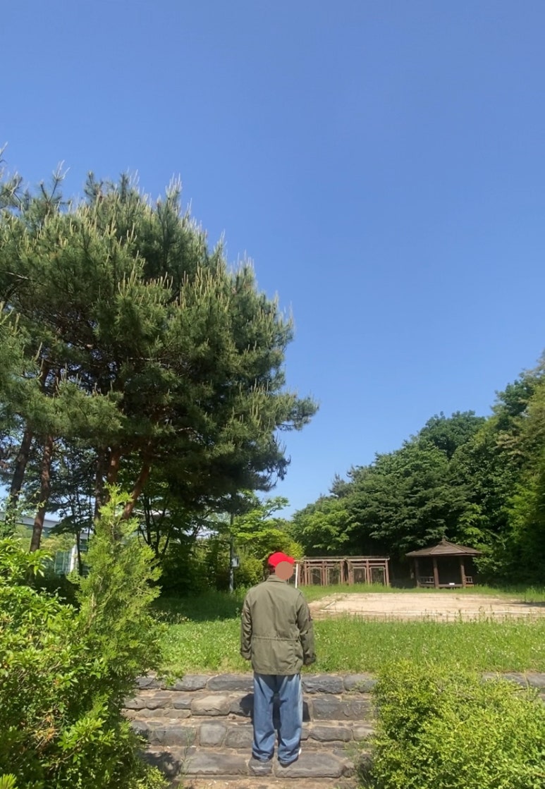 데일리룩(2024. 5. 18.)나이키 헤리티지 86 퓨추라 워시드 레드, 폴로랄프로렌 야상 M-65, 어커버 반팔, 에러스익셉티드 왁스드 데님팬츠, 아디다스 그라다스 그린 삼바