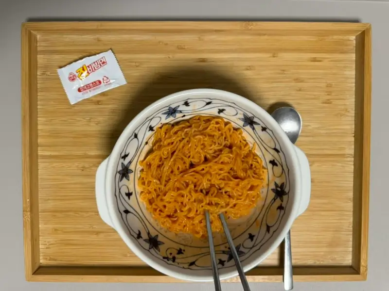 오뚜기 진비빔면 사진