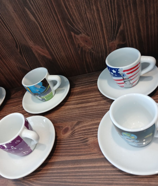 새참커피 예쁜 잔