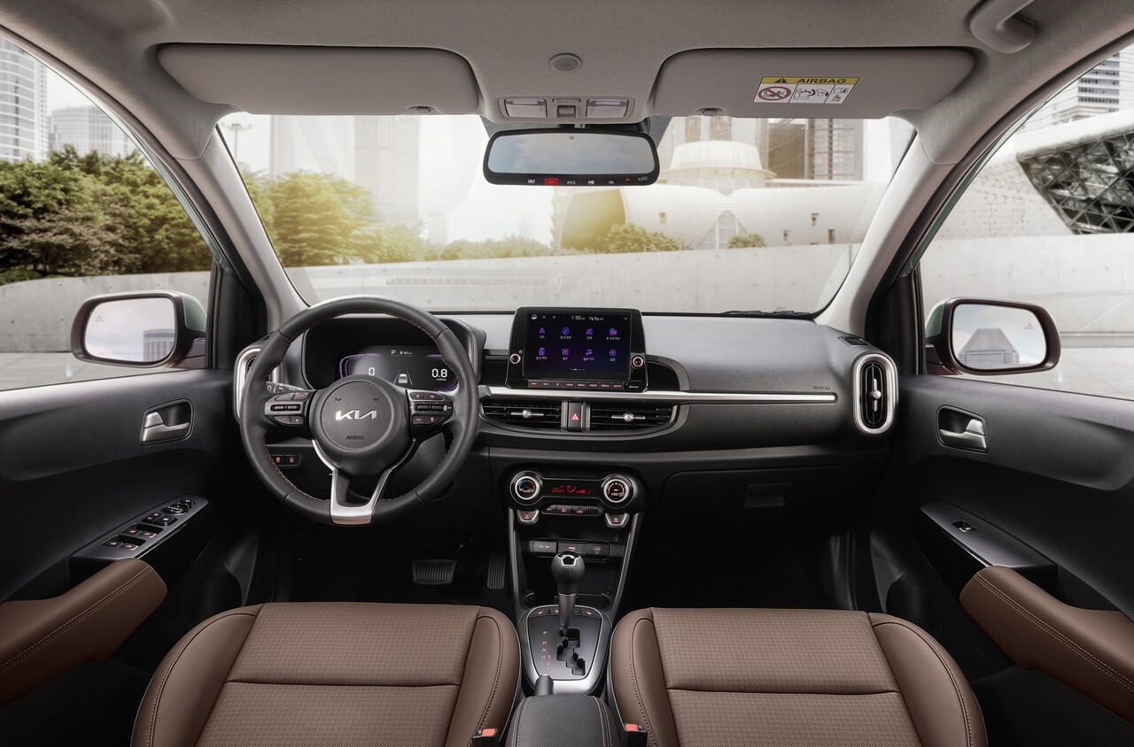 &quot;경차가 2천만원&quot; 신형 모닝 가격에 관심 커진 `트랙스·티볼리`