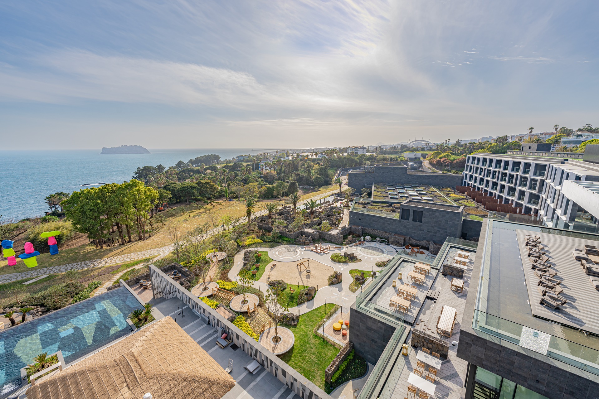 #JW메리어트 #JW메리어트제주 #JW메리어트제주리조트&스파 #범섬 #빌벤슬리 #서귀포호텔 #제주리조트 #제주메리어트 #제주여행 #제주호텔 #댄싱두루미 #더플라잉호그 #아일랜드키친