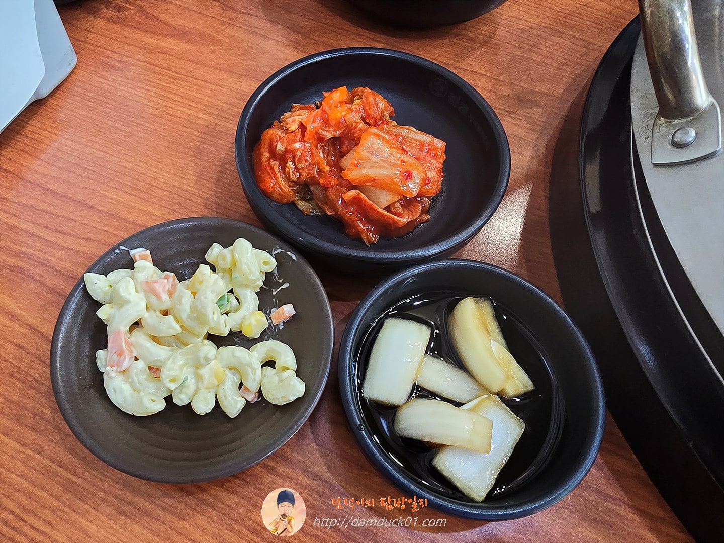 킹콩부대찌개 반찬