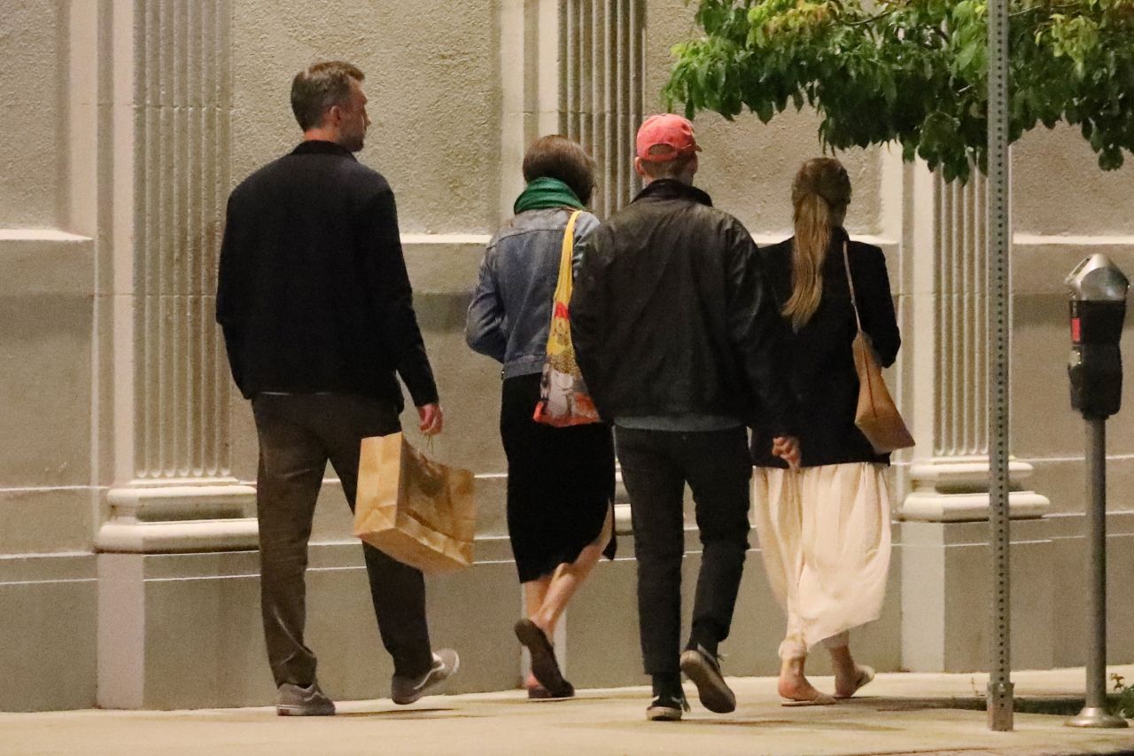 제니퍼로렌스 남친