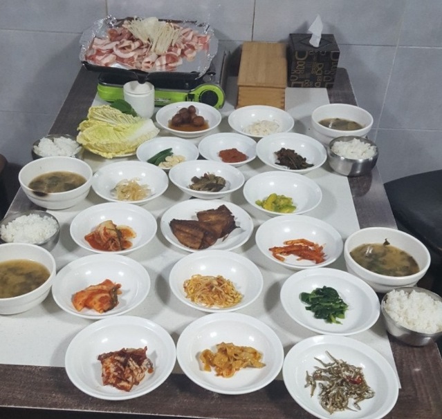 한국기행-금남-할매의-머릿고기-백반-고흥-과역기사님식당