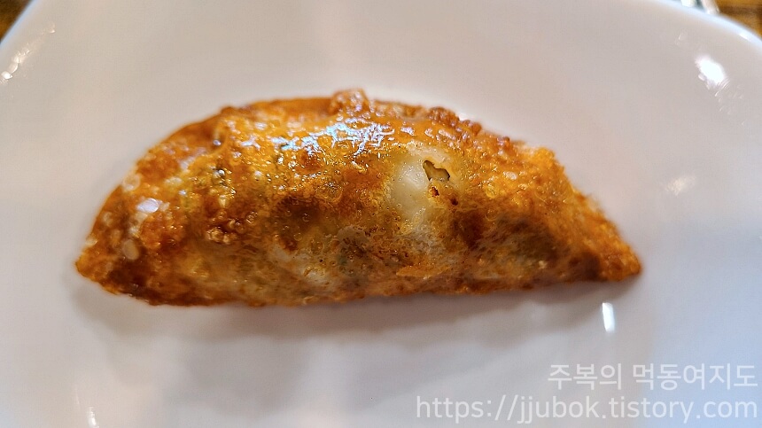 격이다른수제만두-튀김만두-맛