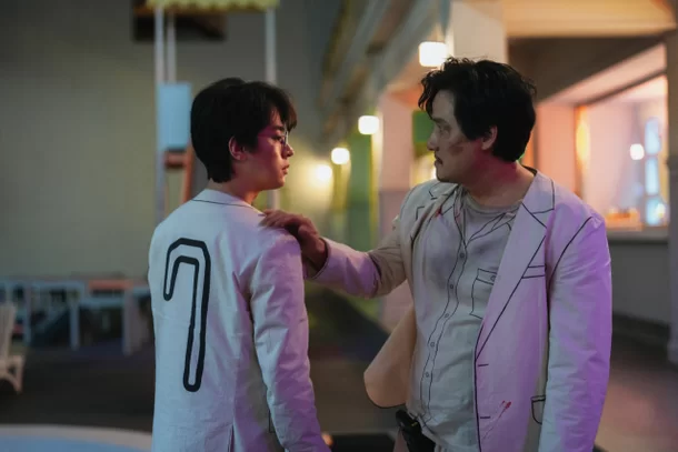 계급사회를 향해 달려가는 우 풍자리나라의 현실 풍자