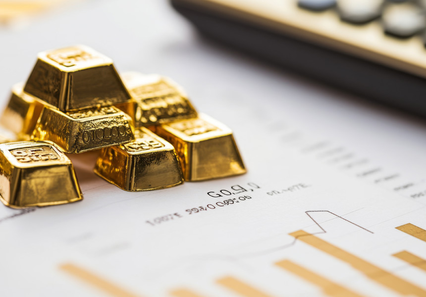금괴와 통장이 함께 놓인 모습, 안전자산 투자를 상징하는 이미지