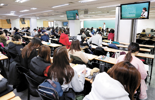 공무원 준비, “일단 9급부터” 시작했다가 6개월 만에 후회하는 이유 관련사진