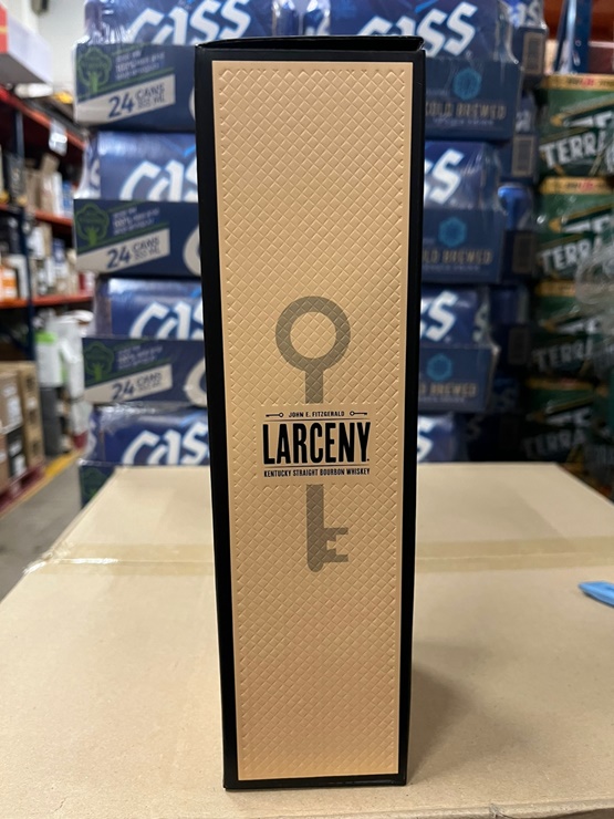 라세니 위스키 케이스 옆면