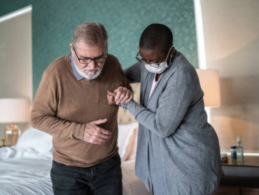 보행장애를 겪는 파킨슨병 환자