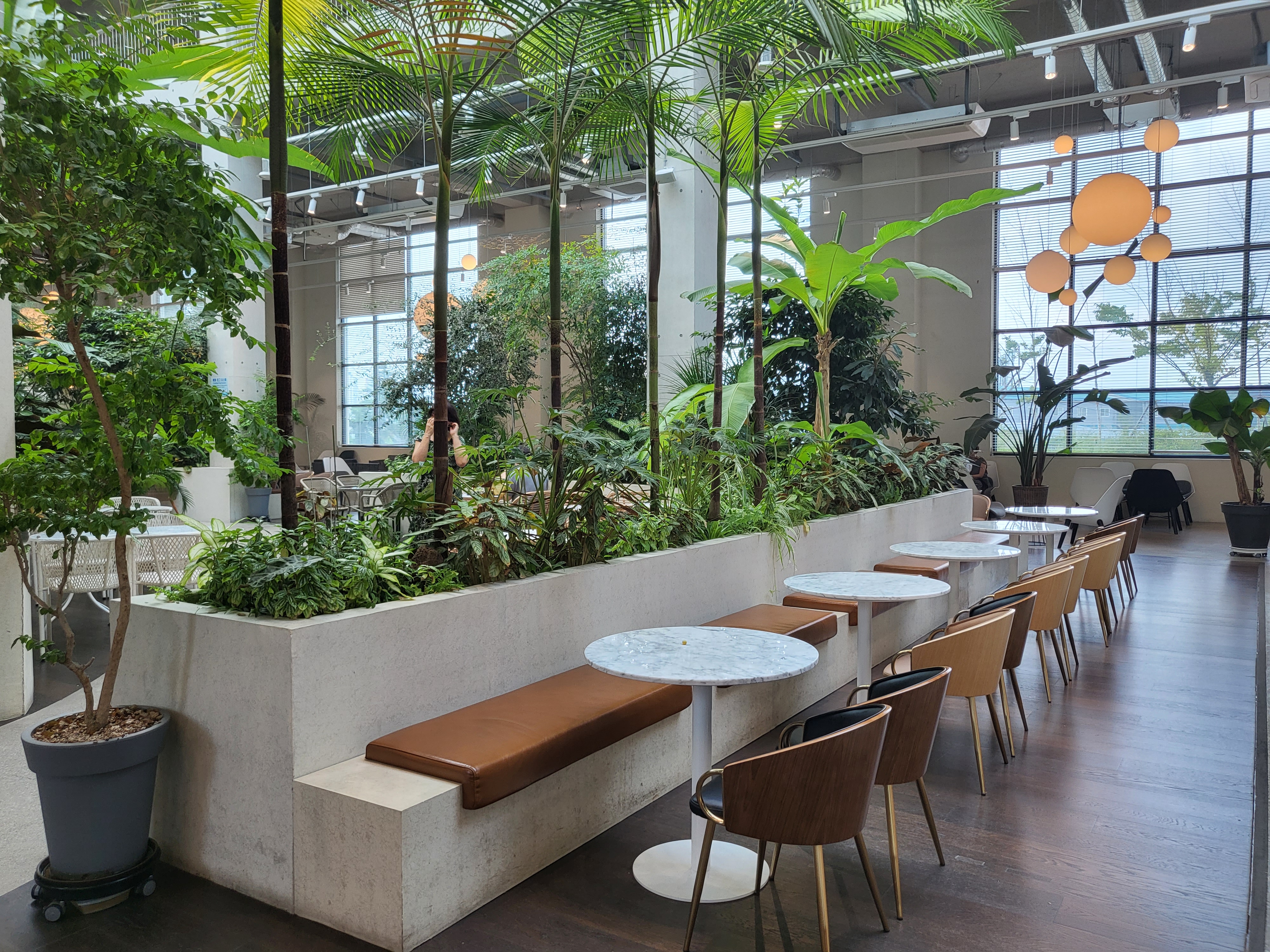 앤드테라스 - 숲같은 자리