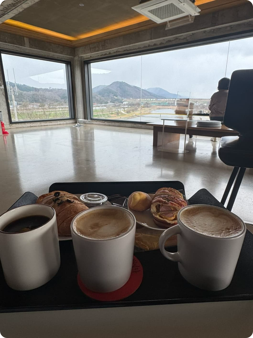 오피먼트카페