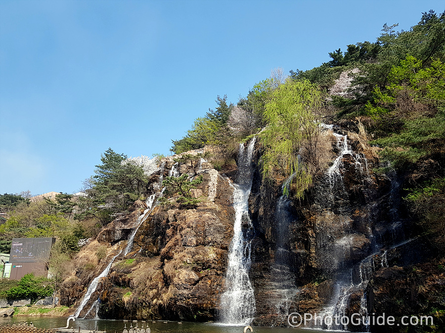 홍제천 인공폭포