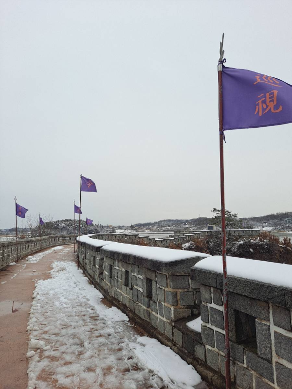 광성돈대 위 깃발