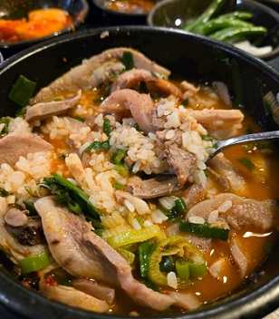 농민백암순대본점