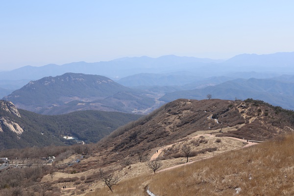 황매산_등산코스_올라가는중