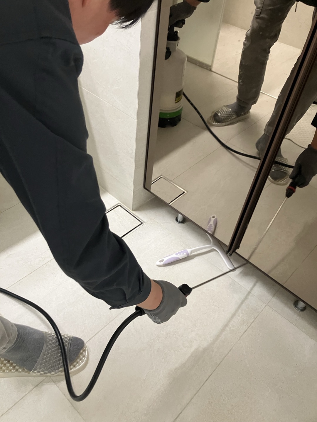 분무기 소독: 세밀한 방역의 핵심 도구