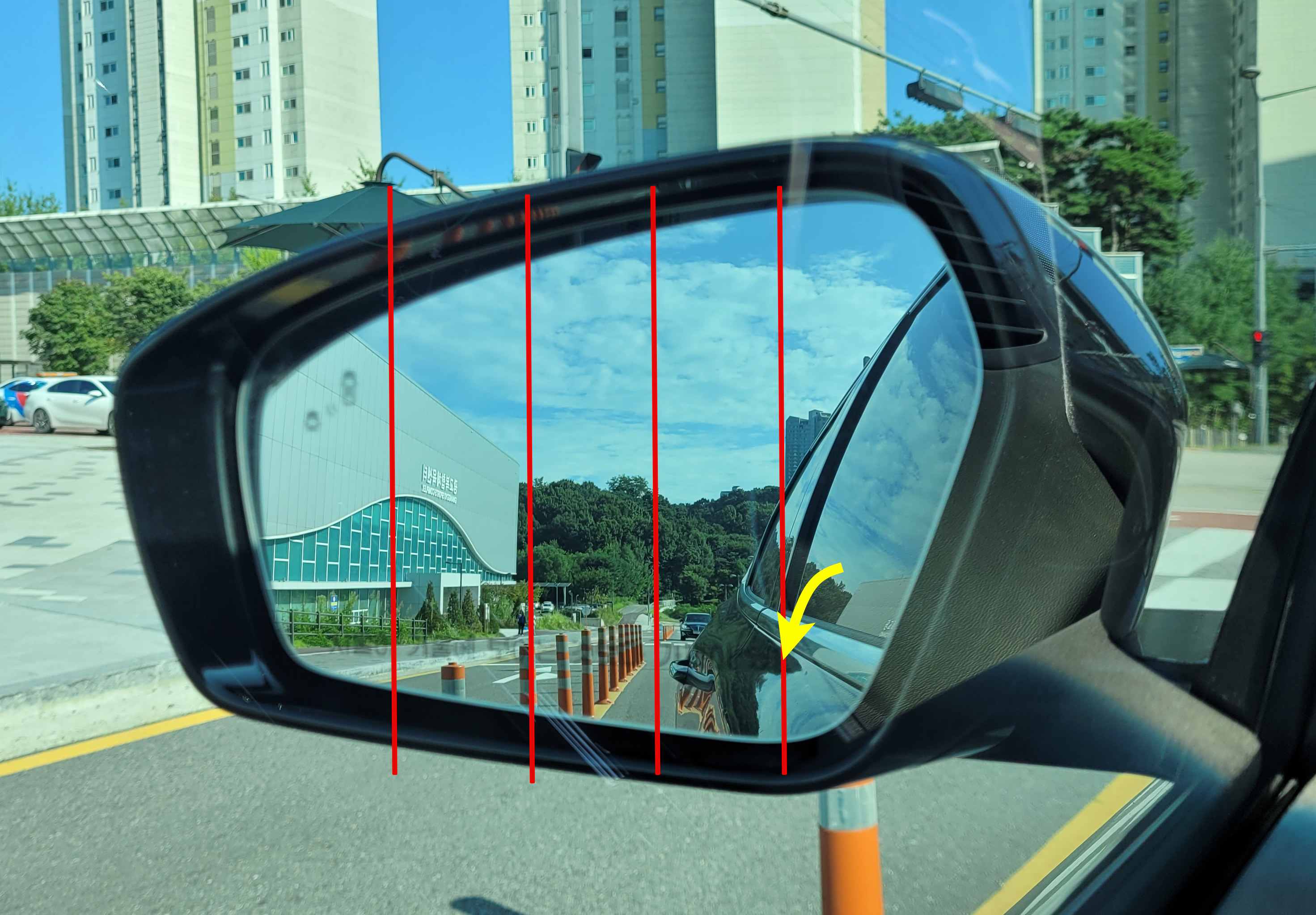 운전석 사이드 미러 세로 위치 맞추기