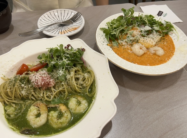 연남토마의 대표메뉴인 명란 바질 오일 파스타