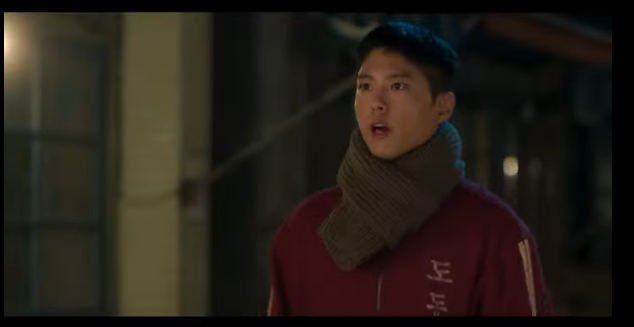 '소리 없는 아우성'의 역설적 의미