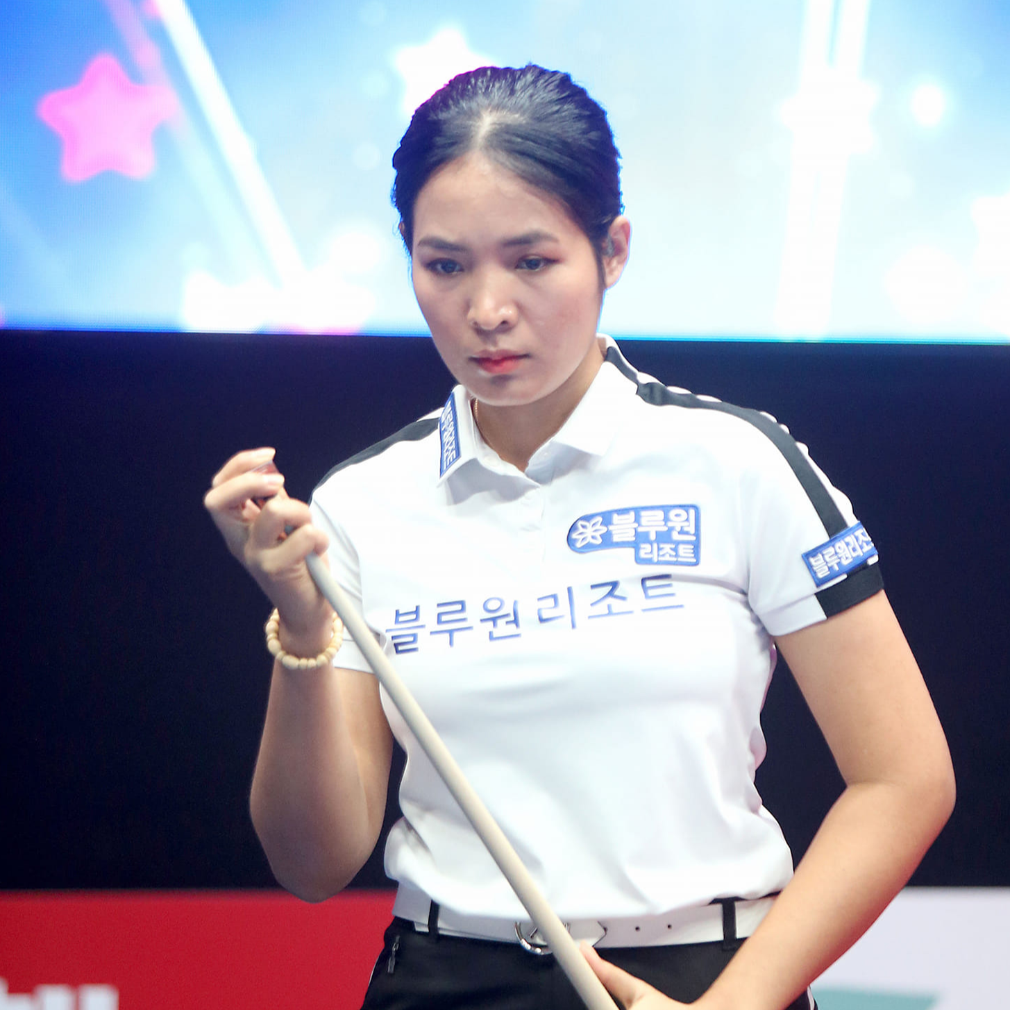 스롱 피아비는 누구인가?