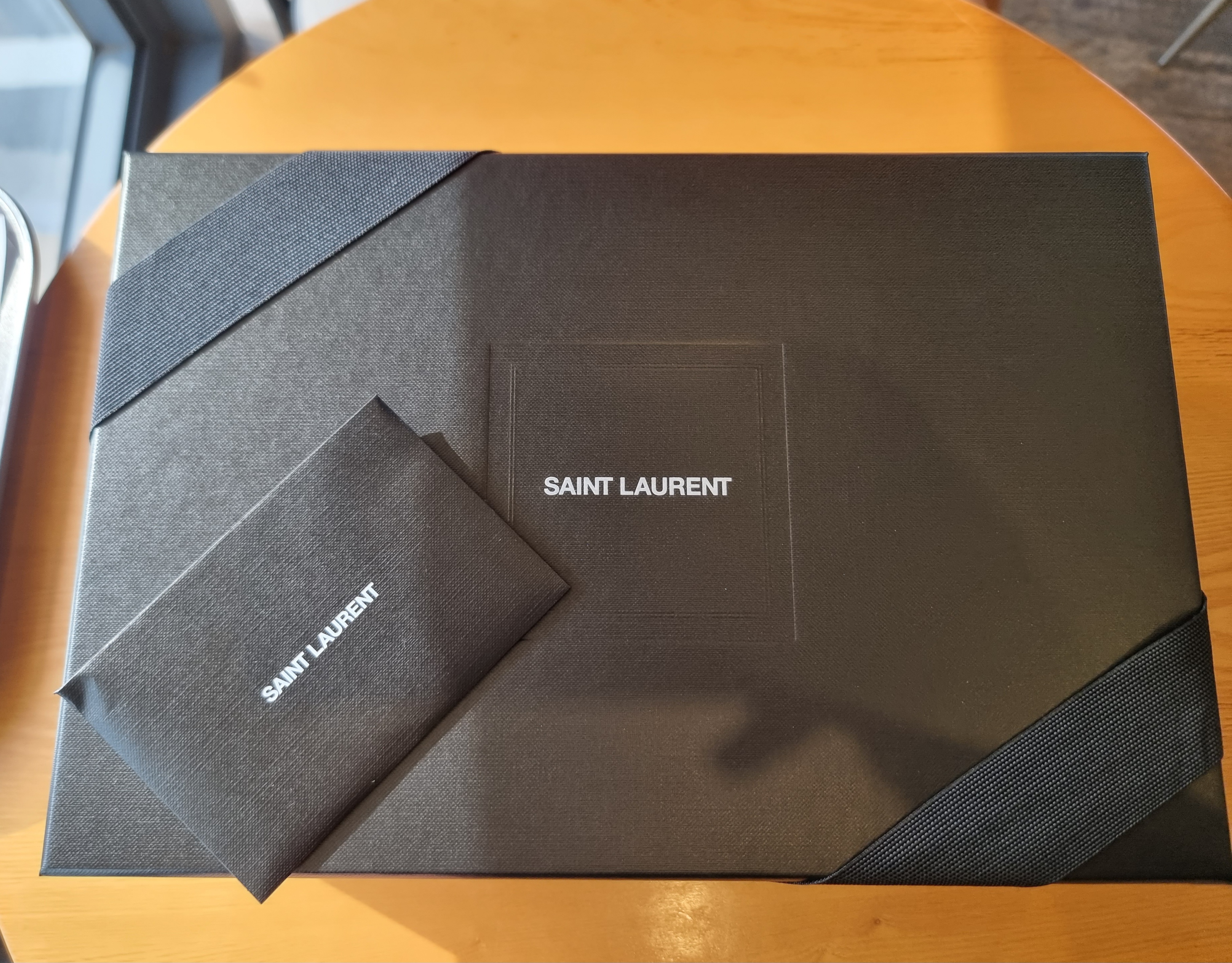 YSL 생로랑 마틀라세 컬리지 모노그램 생로랑 사첼백