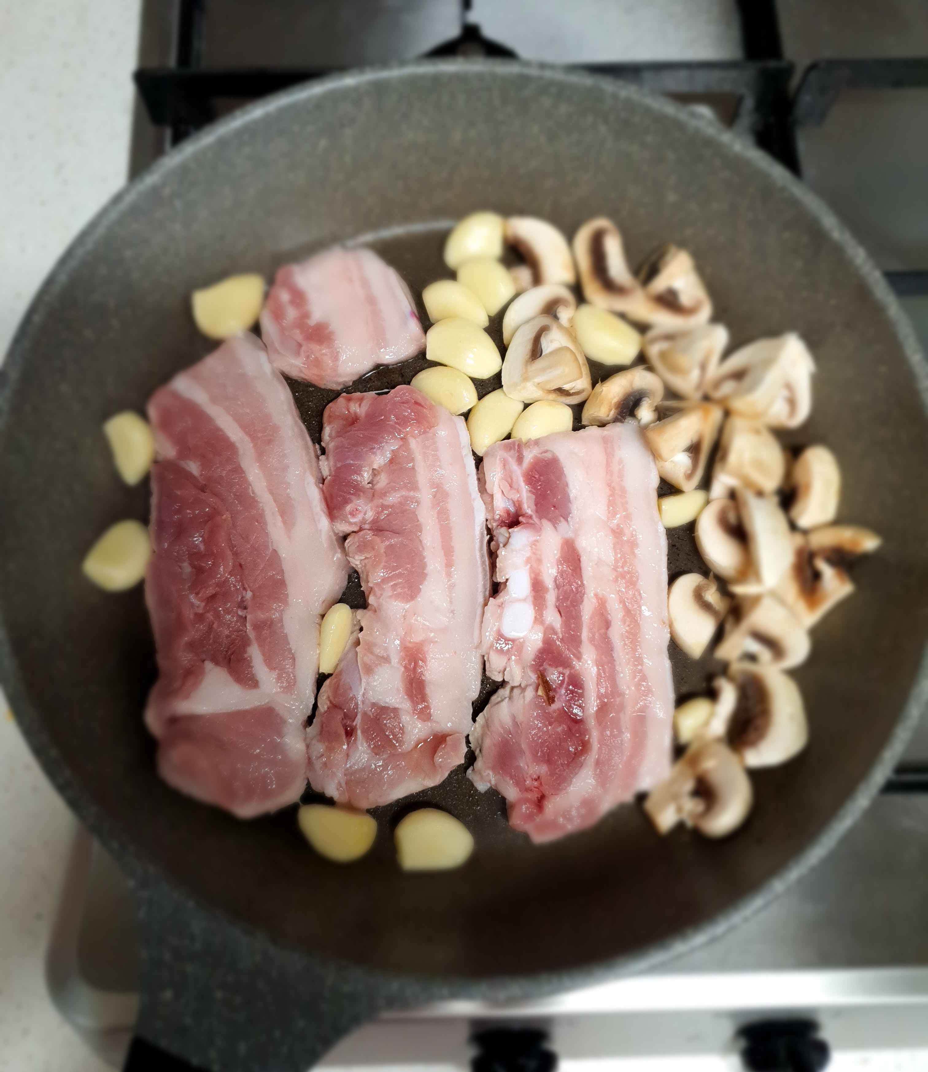 후라이팬에-구웠습니다.