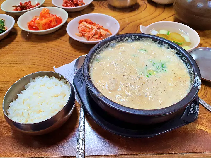 식객 허영만 백반기행 172회 박기웅 편 새콤한 오이지냉국, 투박한 식감이 살아있는 들깻가루 하얀순두부 강변 미사리 하남 스타필드 손두부 맛집 소개