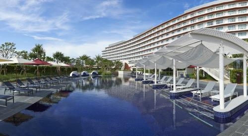 hilton-okinawa-chatan-resort