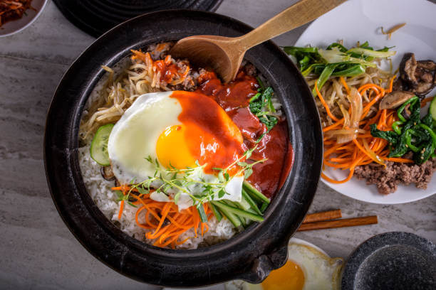 봄나물 비빔밥 &amp; 소비뇽 블랑(Sauvignon Blanc) 와인 페어링｜싱그러운 초록의 향연 위에 피어나는 청량한 산도