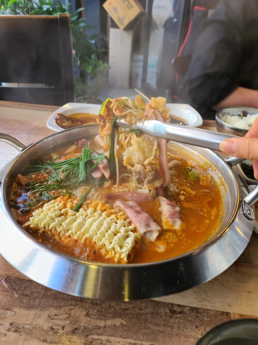 소문난의정부부대찌개 춘천시청점