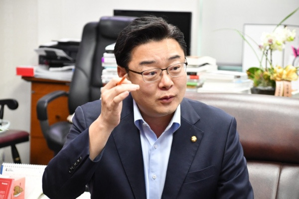 김성원 국회의원 프로필