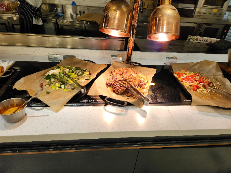 서울대 에그옐로우 애슐리퀸즈