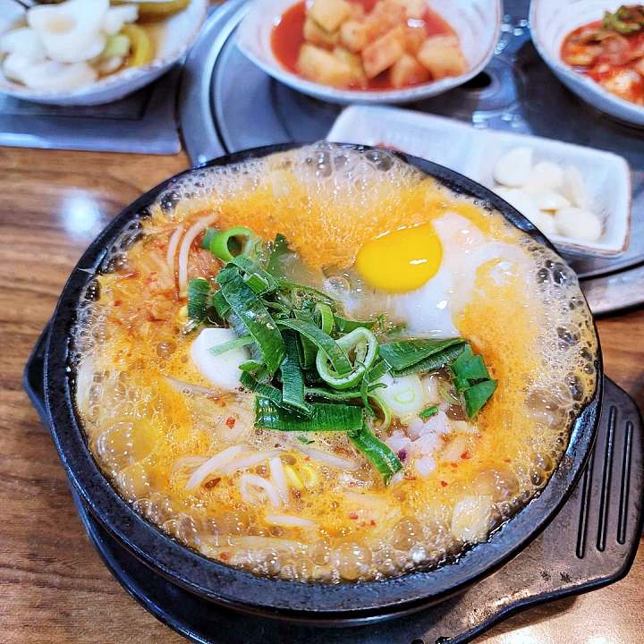 백반기행 박은영 편 콩나물 해장국 24시간 영업 전주 콩나물 국밥 보쌈 관악 서울대입구 맛집 소개